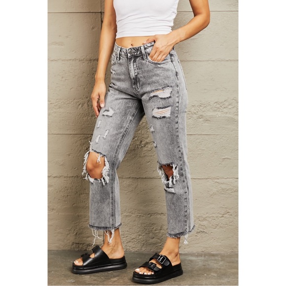 NWT Acid Wash Distressed Straight Jeans - Picture 3 of 4